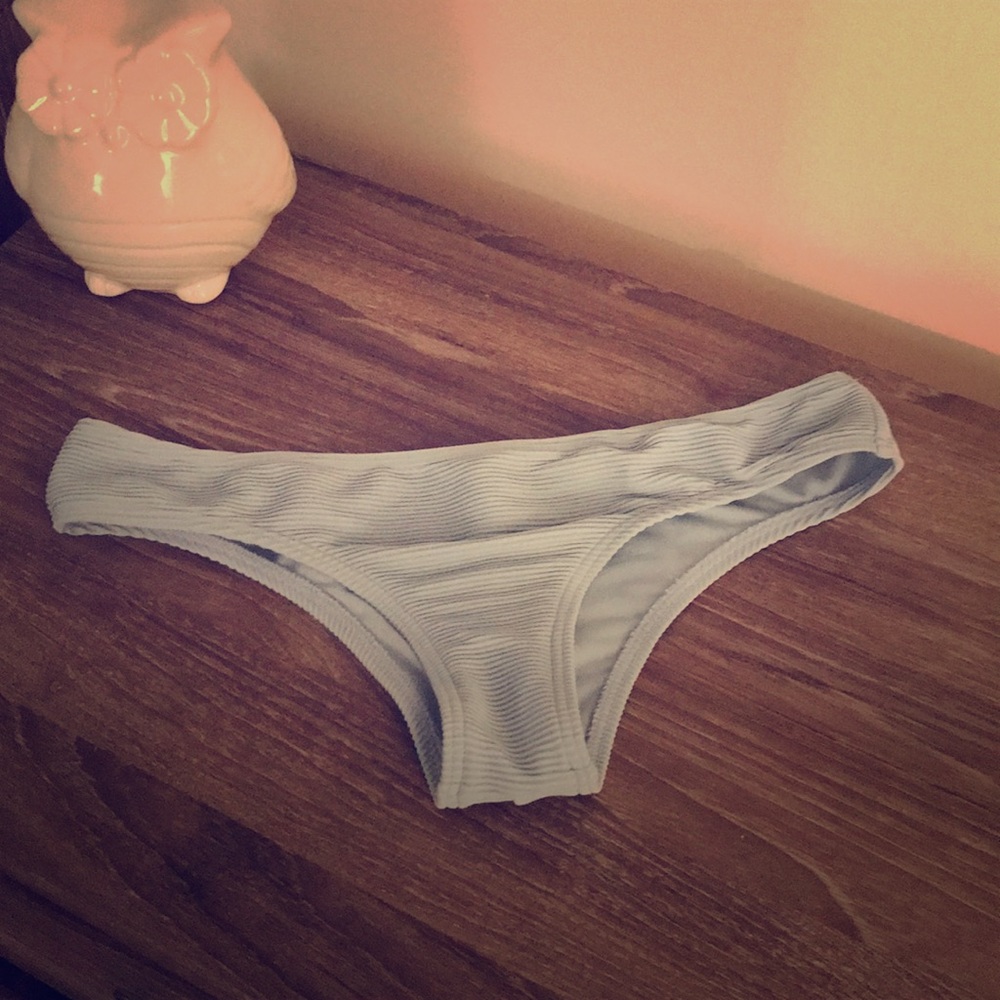Billabong bikini bottom